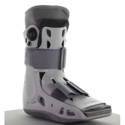 Air cast boot with adjustment straps and air pump